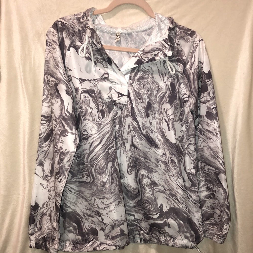 Gray & white marble pattern windbreaker with hood